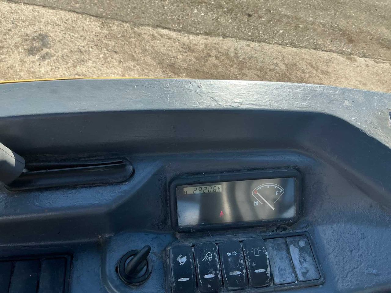 Ekskavator mini VOLVO - EC 18 D - MINI-EXCAVATOR - 2016: gambar 27