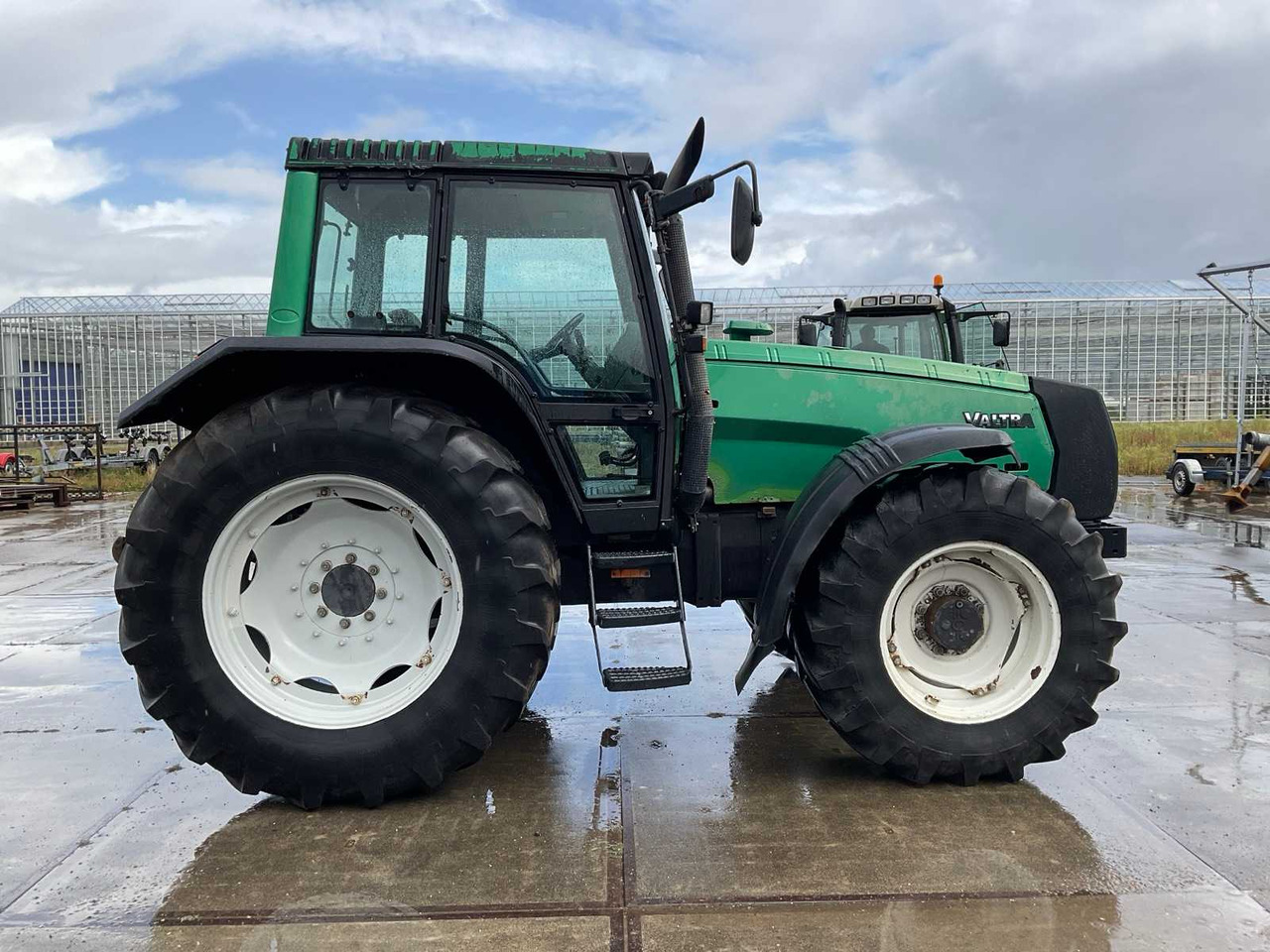 Valtra Valmet 8150 high tech - Traktor: gambar 4 Valtra Valmet 8150 high tech - Traktor: gambar 4