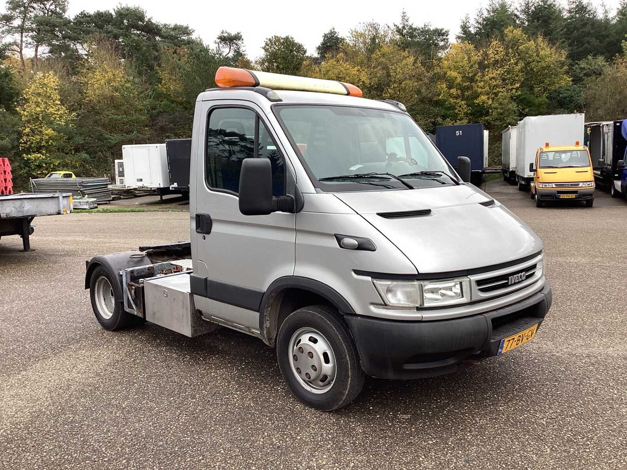 2005 IVECO 40C17 10 TON TRACTOR COMMERCIAL VEHICLE - Van pengiriman: gambar 2 2005 IVECO 40C17 10 TON TRACTOR COMMERCIAL VEHICLE - Van pengiriman: gambar 2