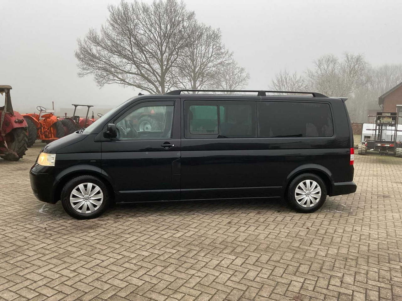 2006 VOLKSWAGEN CARAVELLE 2.5 TDI 340 TREND.DC COMMERCIAL VEHICLE - Van pengiriman: gambar 1 2006 VOLKSWAGEN CARAVELLE 2.5 TDI 340 TREND.DC COMMERCIAL VEHICLE - Van pengiriman: gambar 1