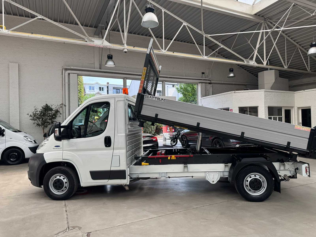 2007 PEUGEOT BOXER TIPPER ONLY 78601KM - Van pengiriman: gambar 2 2007 PEUGEOT BOXER TIPPER ONLY 78601KM - Van pengiriman: gambar 2