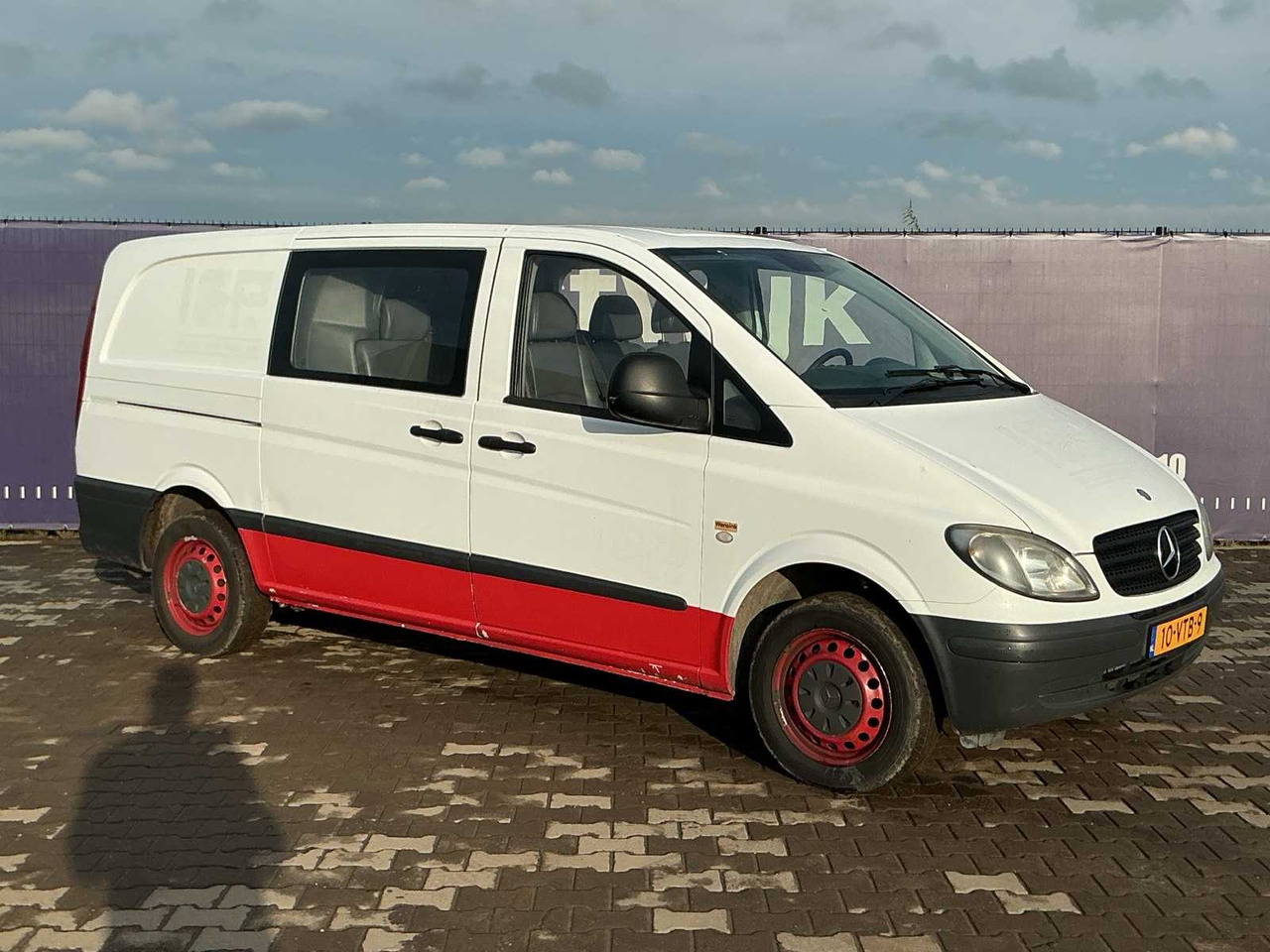2008 - MERCEDES-BENZ - VITO - 109 CDI 320 AMIGO - COMMERCIAL VEHICLE - Van pengiriman: gambar 2 2008 - MERCEDES-BENZ - VITO - 109 CDI 320 AMIGO - COMMERCIAL VEHICLE - Van pengiriman: gambar 2