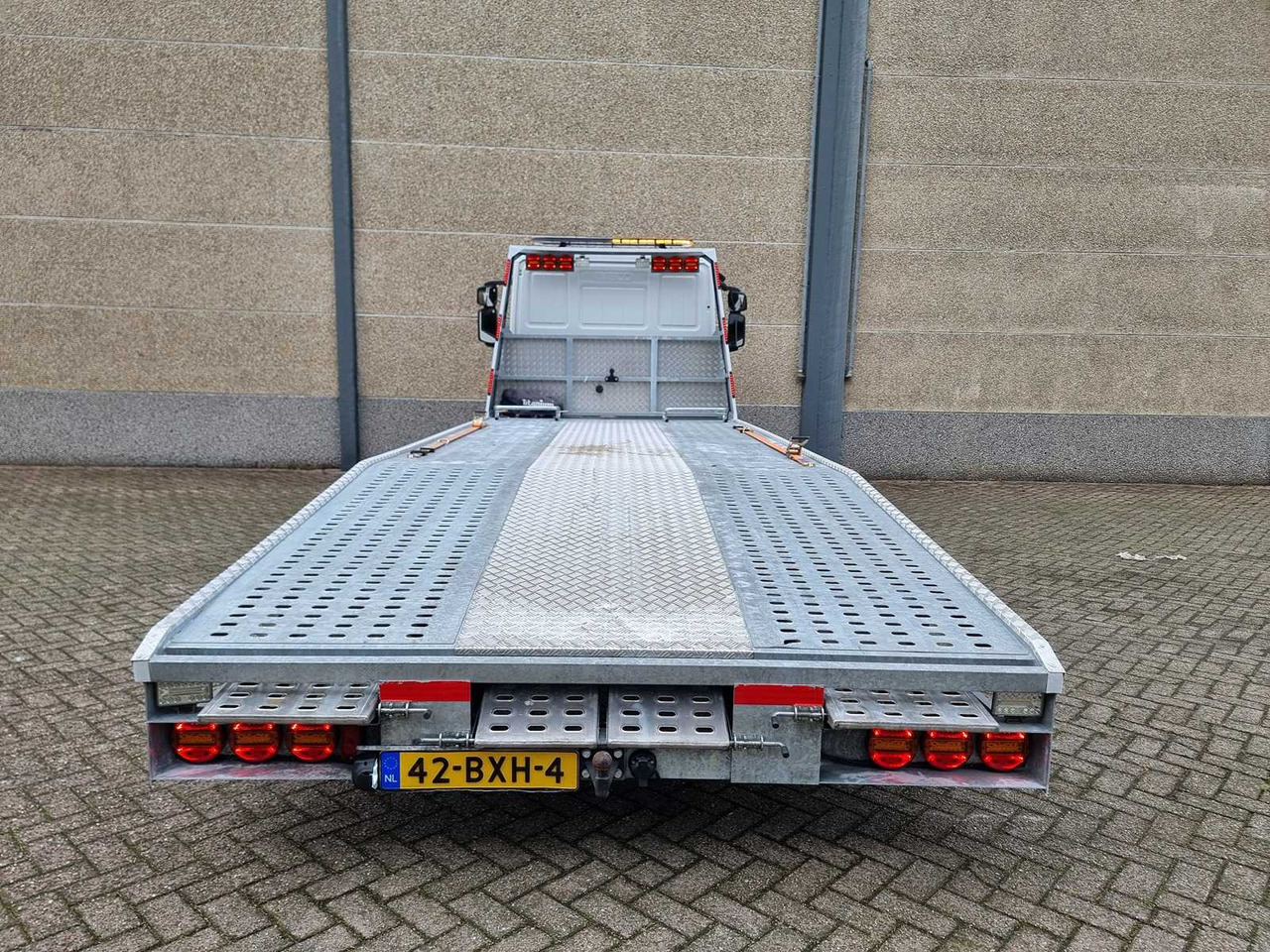 2015 IVECO EUROCARGO 80 E6 80E19 RAMP / TRUCK - Van pengiriman: gambar 5 2015 IVECO EUROCARGO 80 E6 80E19 RAMP / TRUCK - Van pengiriman: gambar 5