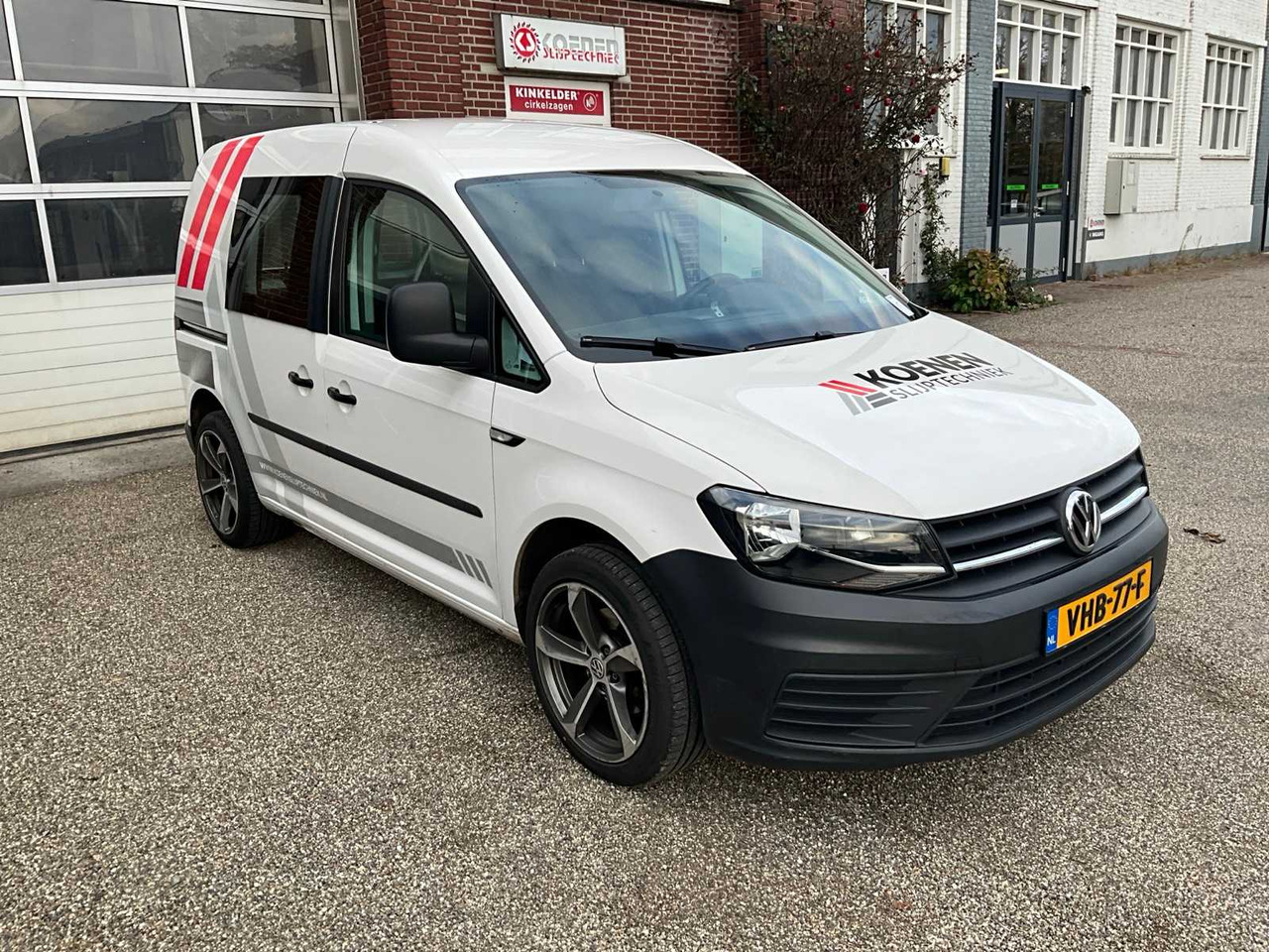 2016 VOLKSWAGEN CADDY 1.2TSI COMMERCIAL VEHICLE - Van pengiriman: gambar 4 2016 VOLKSWAGEN CADDY 1.2TSI COMMERCIAL VEHICLE - Van pengiriman: gambar 4