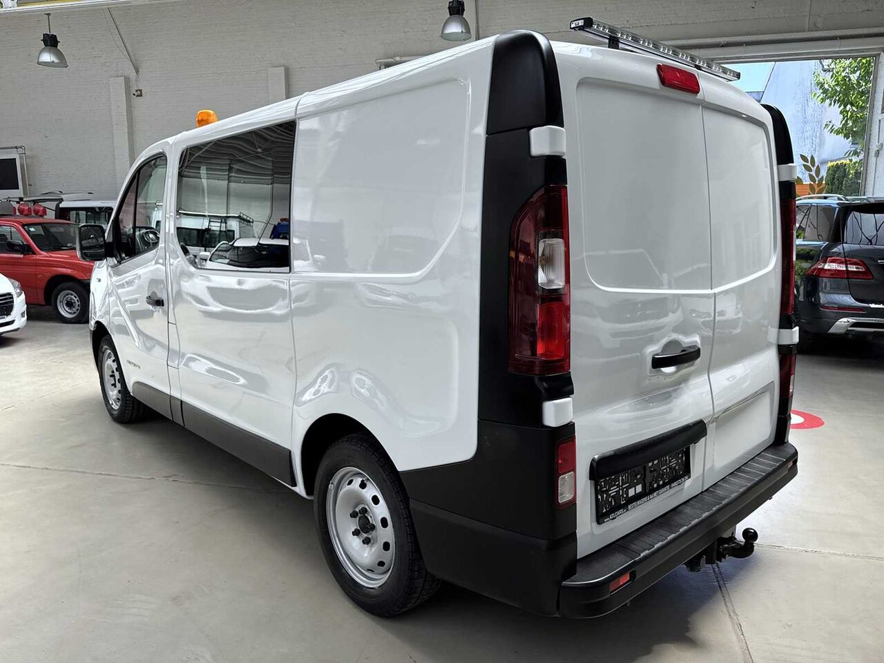 2017 RENAULT TRAFIC DOUBLE CAB 92.000KM - Van pengiriman: gambar 3 2017 RENAULT TRAFIC DOUBLE CAB 92.000KM - Van pengiriman: gambar 3