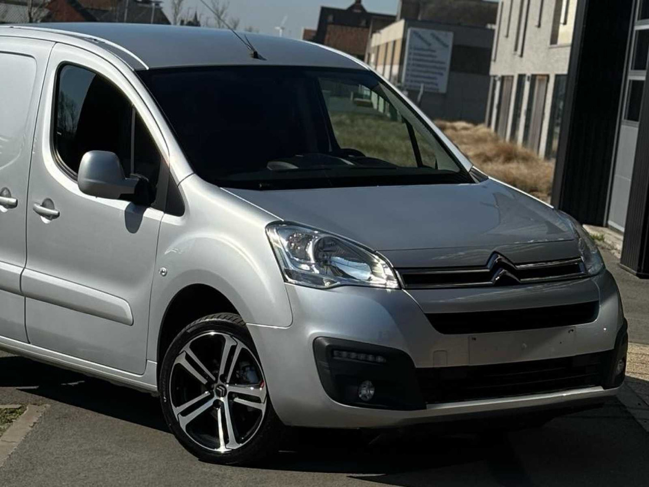 CITROËN BERLINGO COMMERCIAL VEHICLE - Van pengiriman: gambar 5 CITROËN BERLINGO COMMERCIAL VEHICLE - Van pengiriman: gambar 5