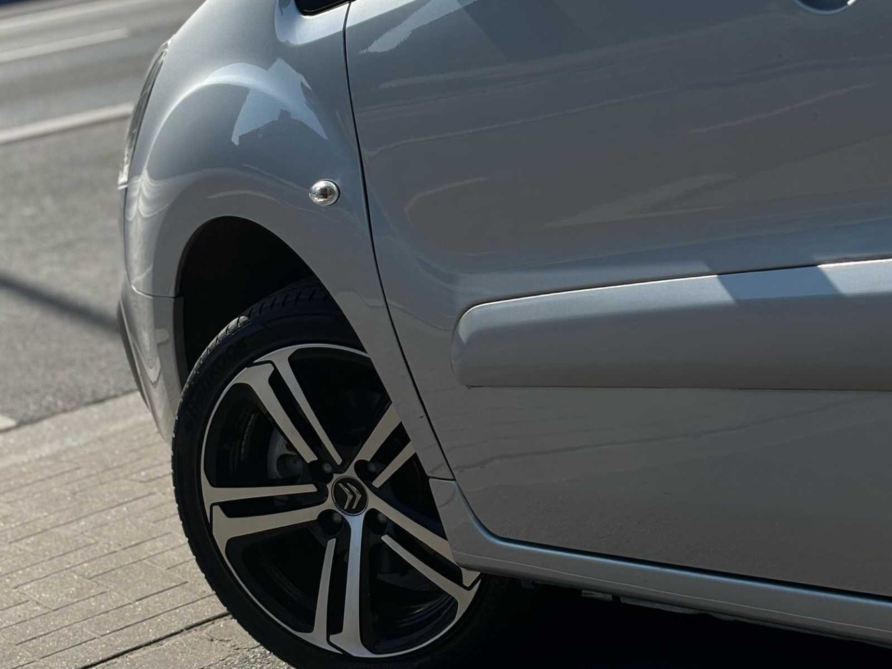 CITROËN BERLINGO COMMERCIAL VEHICLE - Van pengiriman: gambar 4 CITROËN BERLINGO COMMERCIAL VEHICLE - Van pengiriman: gambar 4