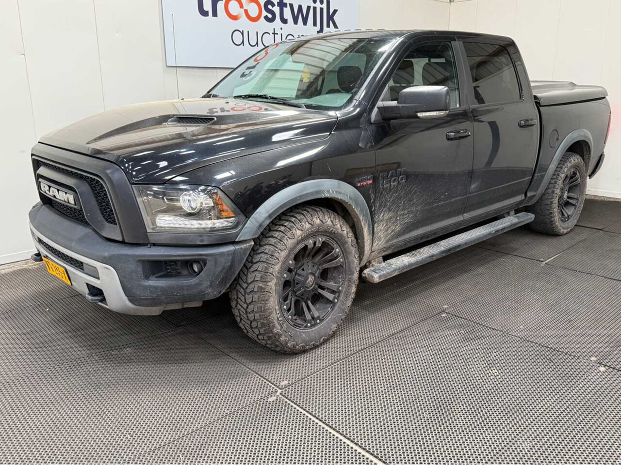 DODGE RAM - 1500 - 5.7 V8 - DOUBLE CAB - REBEL - COMMERCIAL VEHICLE - 2016 - Van pengiriman: gambar 2 DODGE RAM - 1500 - 5.7 V8 - DOUBLE CAB - REBEL - COMMERCIAL VEHICLE - 2016 - Van pengiriman: gambar 2