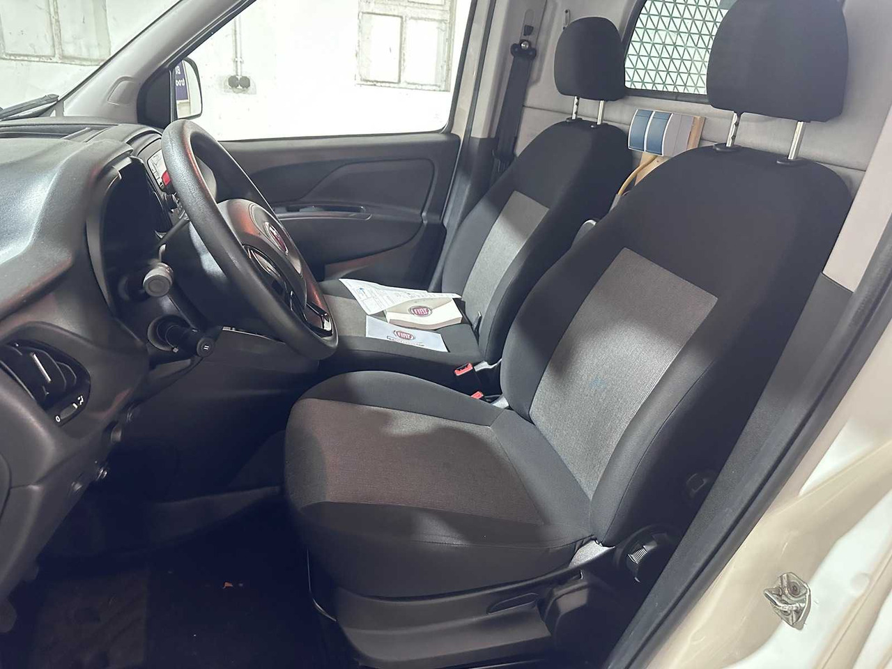 Van pengiriman FIAT - DOBLÒ CARGO - 1.4 T-JET CNG L2H1SX - V-883-ZZ: gambar 14 Van pengiriman FIAT - DOBLÒ CARGO - 1.4 T-JET CNG L2H1SX - V-883-ZZ: gambar 14