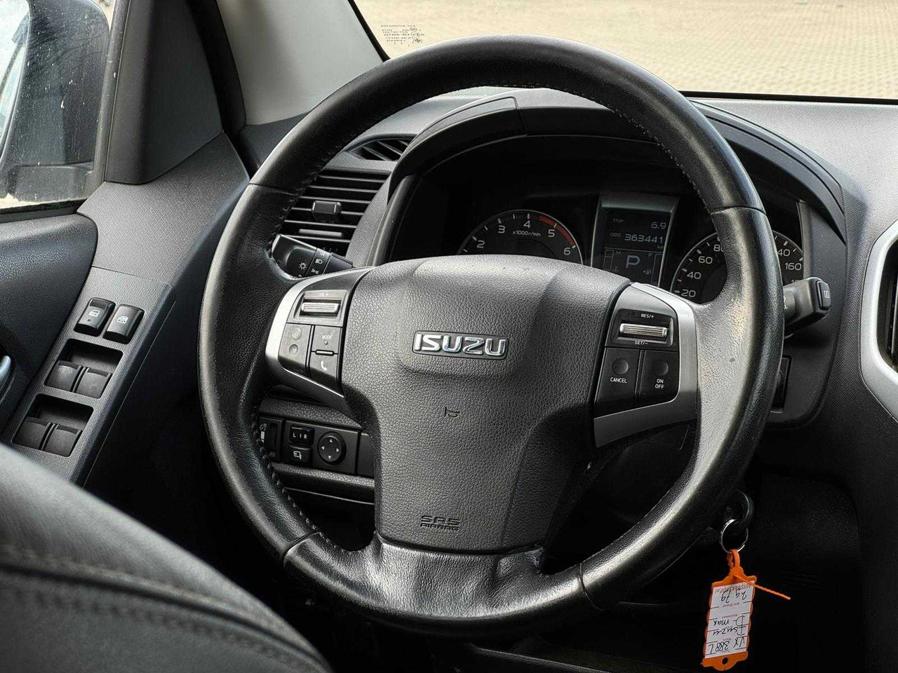 Van pengiriman ISUZU D-MAX 2.5 DOUBLE CAB LSX 5-PERSON - 2016 | VX-388-L: gambar 17