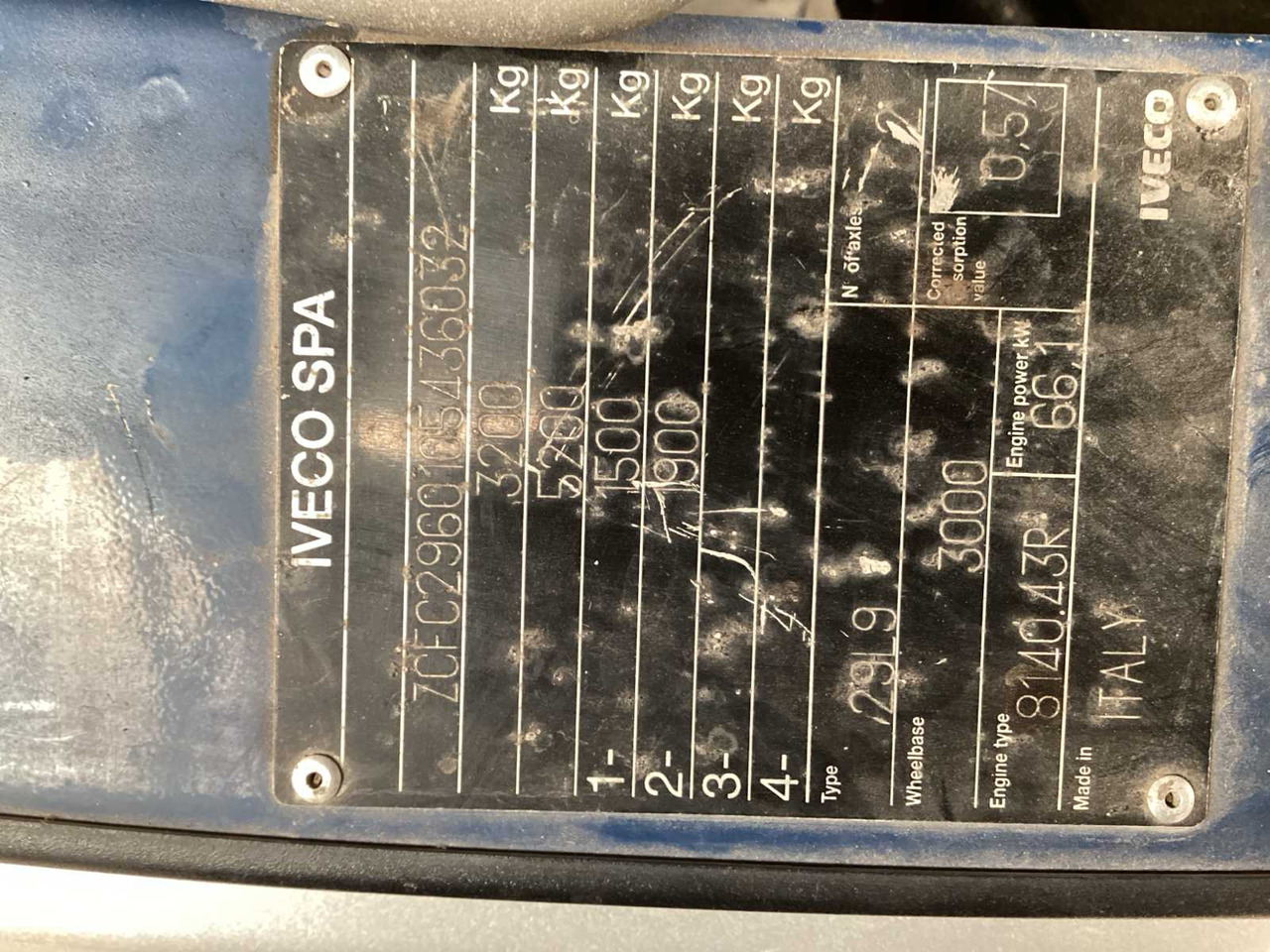 Van pengiriman IVECO DAILY COMMERCIAL VEHICLE: gambar 12