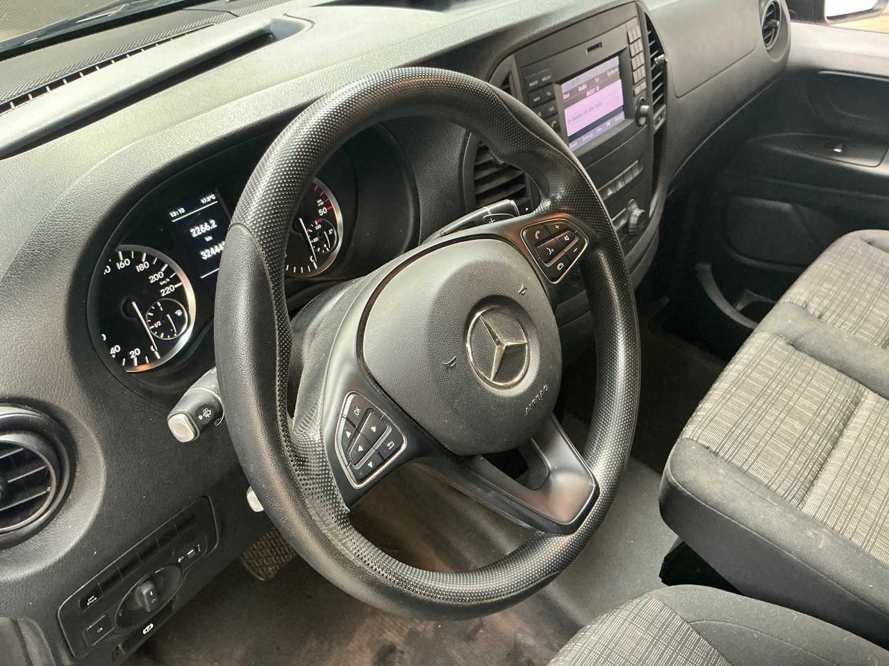 Van pengiriman MERCEDES - 114 CDI - VITO - COMMERCIAL VEHICLE: gambar 20