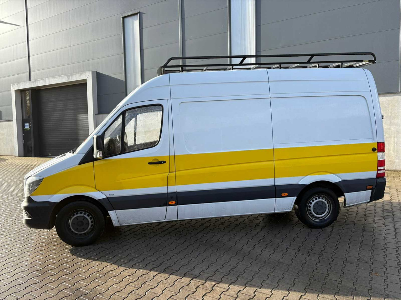 MERCEDES-BENZ - SPRINTER - 313 2.2 CDI 366 DC - COMMERCIAL VEHICLE - Van pengiriman: gambar 2 MERCEDES-BENZ - SPRINTER - 313 2.2 CDI 366 DC - COMMERCIAL VEHICLE - Van pengiriman: gambar 2