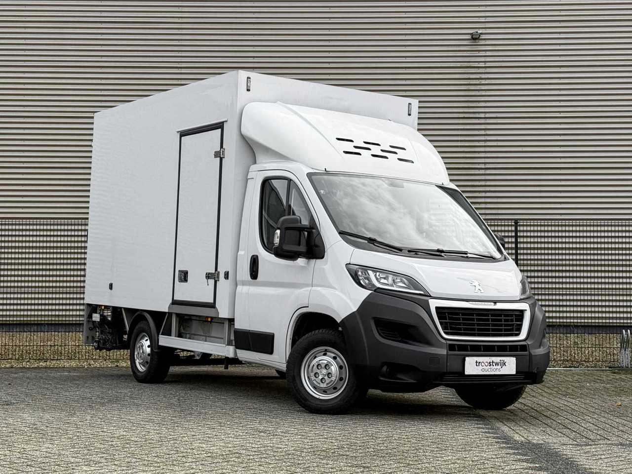 PEUGEOT BOXER 335 2.2 HDI L2 PRO -REFRIGERATED VEHICLE- COMMERCIAL VEHICLE - Van pengiriman: gambar 4 PEUGEOT BOXER 335 2.2 HDI L2 PRO -REFRIGERATED VEHICLE- COMMERCIAL VEHICLE - Van pengiriman: gambar 4