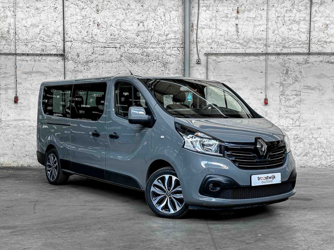 RENAULT TRAFIC 125HP 2016 COMMERCIAL VEHICLE - Van pengiriman: gambar 4 RENAULT TRAFIC 125HP 2016 COMMERCIAL VEHICLE - Van pengiriman: gambar 4
