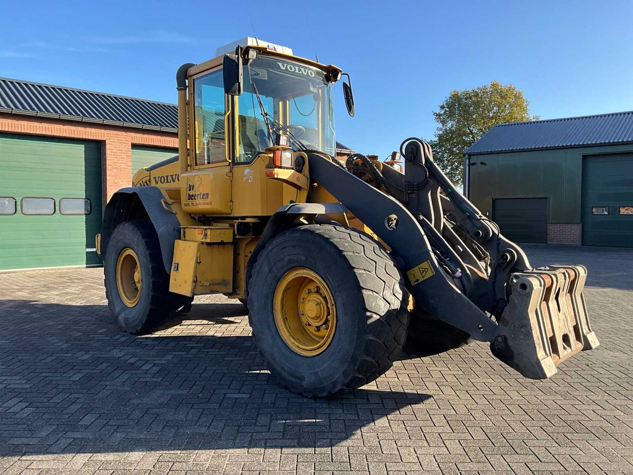 Volvo 2005 VOLVO L60E SHOVEL - Wheel loader: gambar 2 Volvo 2005 VOLVO L60E SHOVEL - Wheel loader: gambar 2