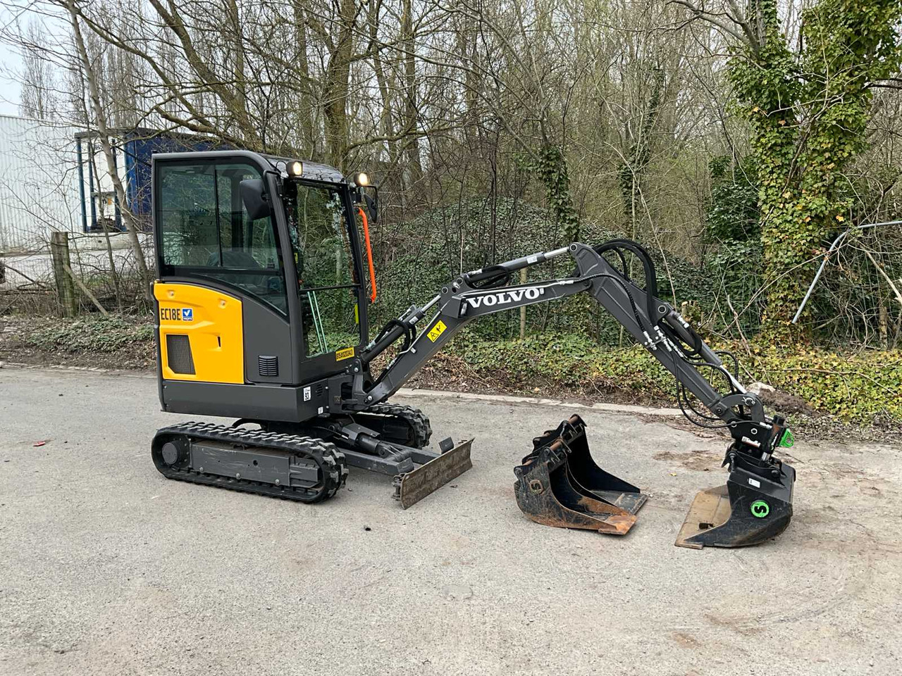 Volvo EC18E - Ekskavator mini: gambar 2 Volvo EC18E - Ekskavator mini: gambar 2