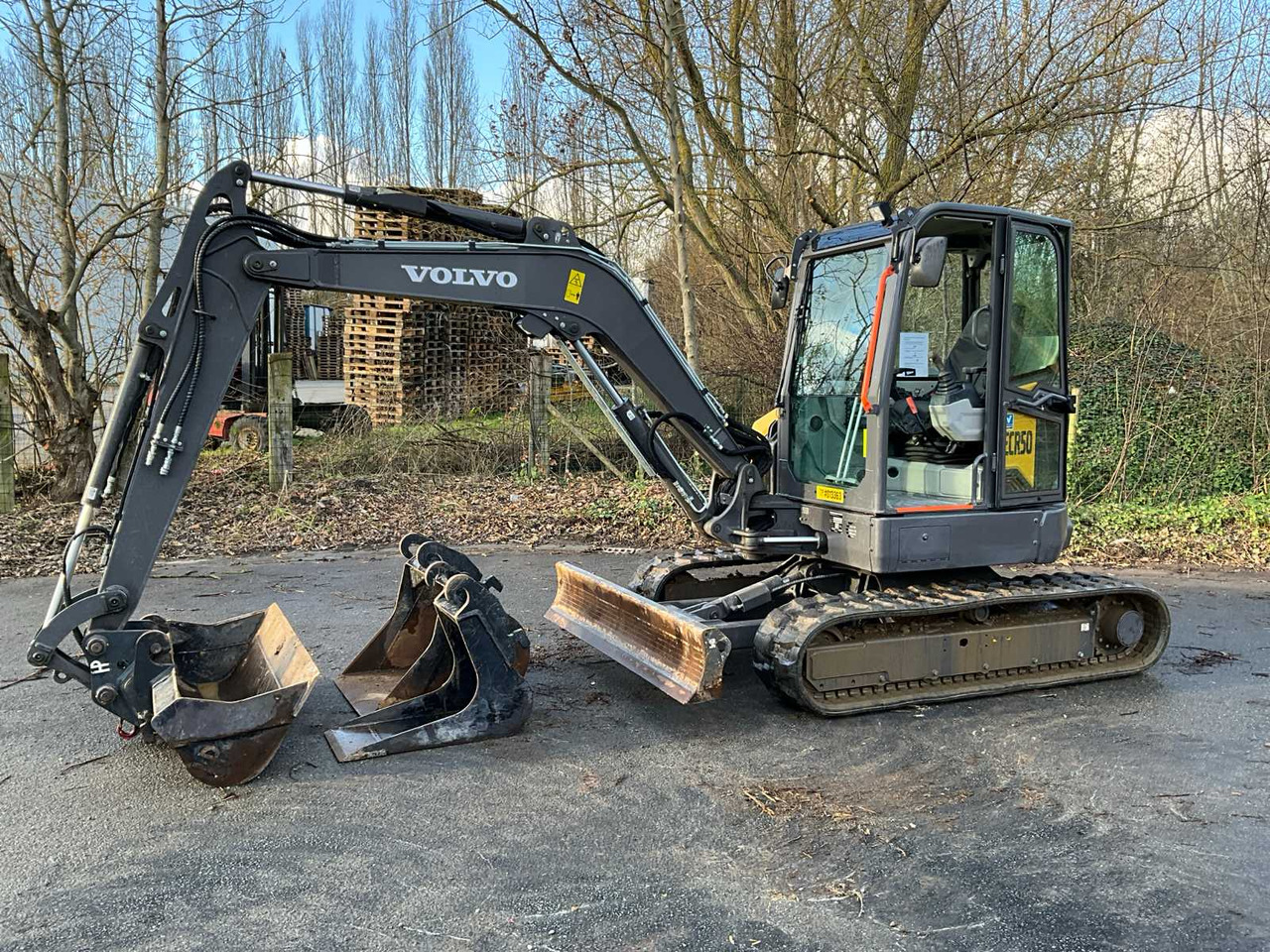 Volvo ECR50 - Ekskavator mini: gambar 1 Volvo ECR50 - Ekskavator mini: gambar 1