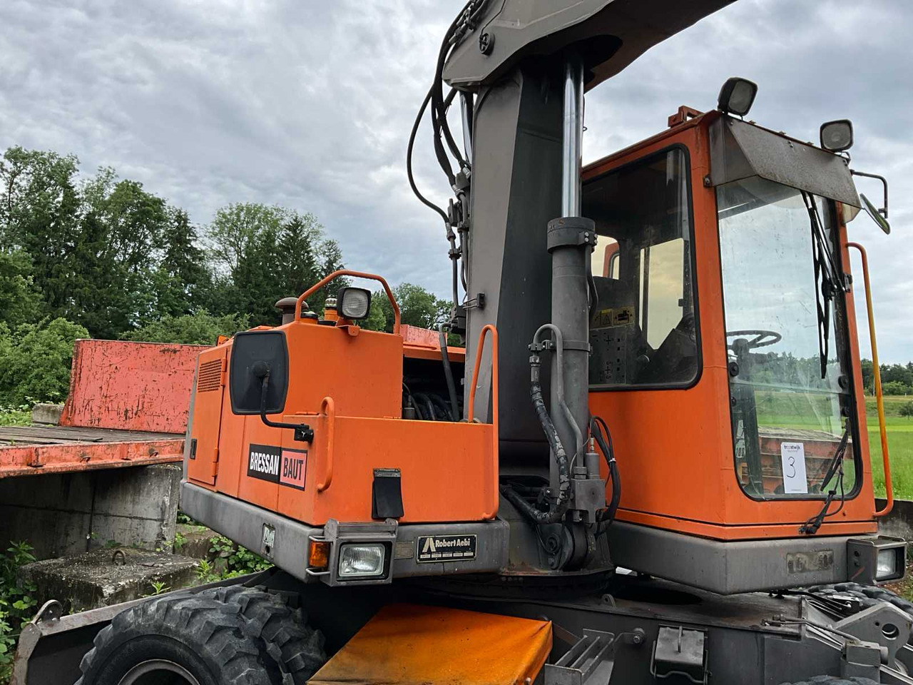 Volvo EW 150 C - Ekskavator roda: gambar 4 Volvo EW 150 C - Ekskavator roda: gambar 4