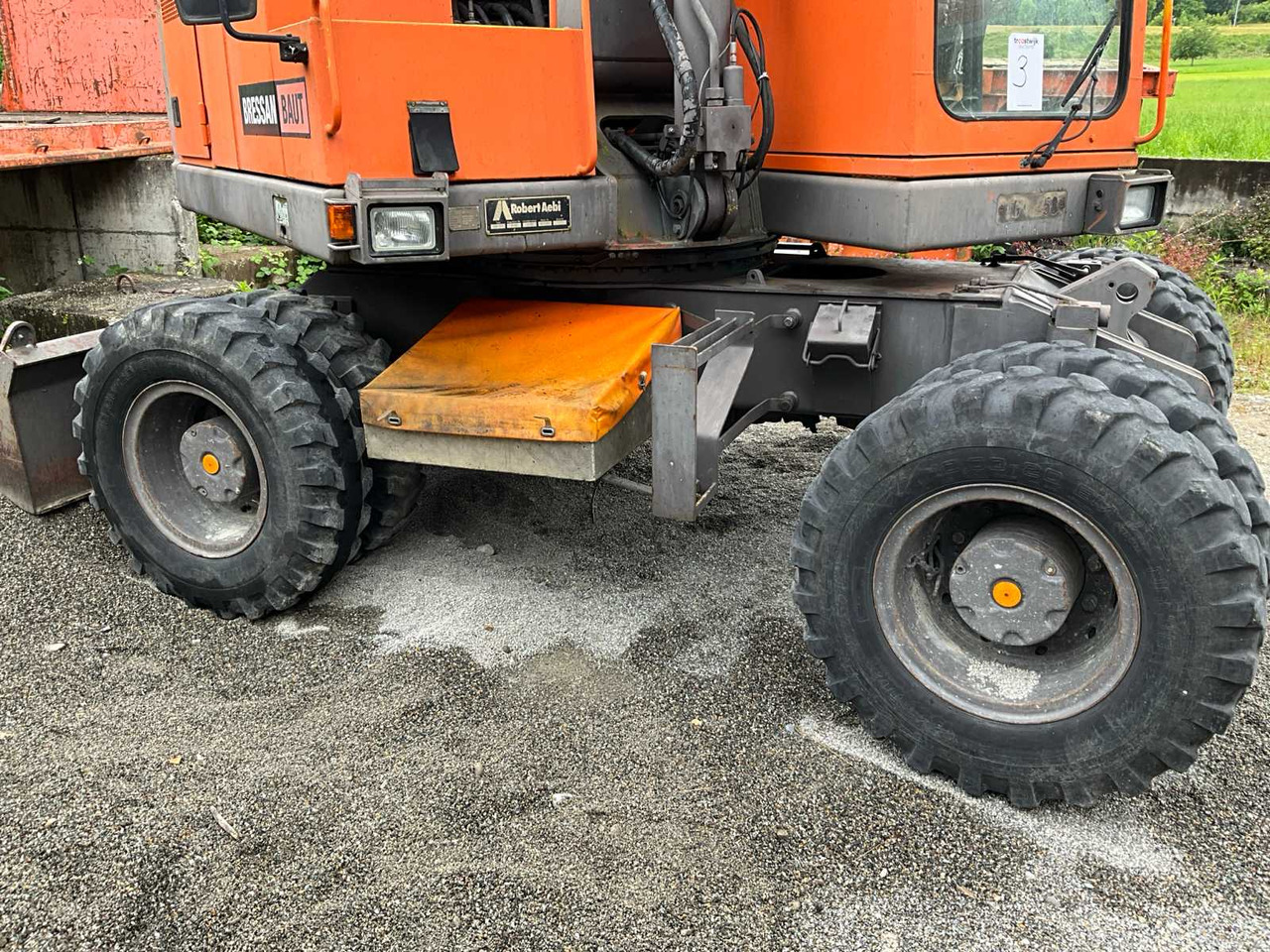 Volvo EW 150 C - Ekskavator roda: gambar 3 Volvo EW 150 C - Ekskavator roda: gambar 3