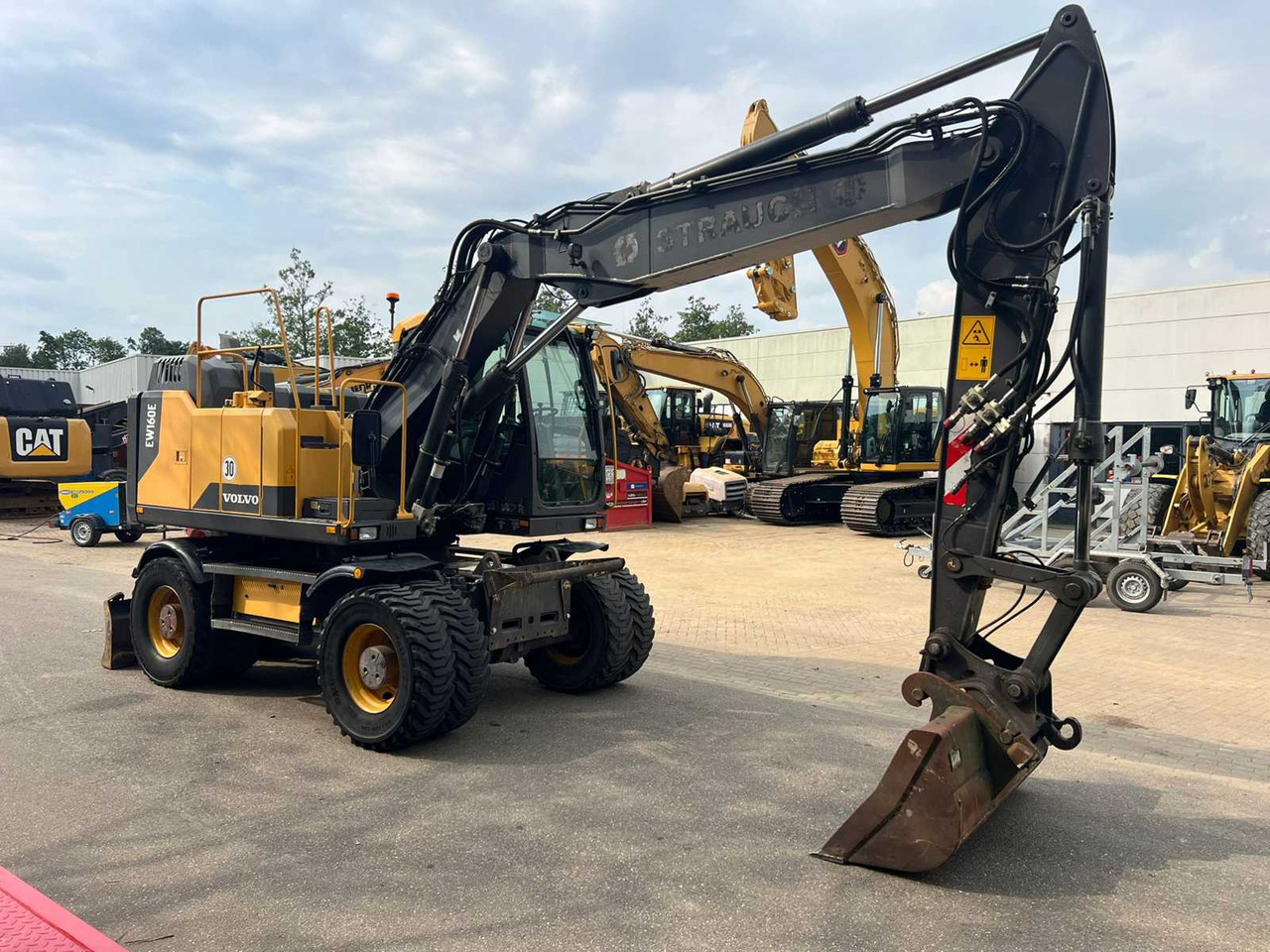 Volvo EW160E - Ekskavator roda: gambar 5 Volvo EW160E - Ekskavator roda: gambar 5