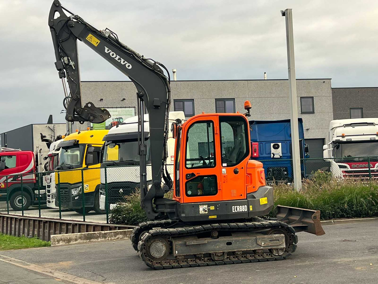 Volvo Excavator ECR88D - Ekskavator perayap: gambar 4 Volvo Excavator ECR88D - Ekskavator perayap: gambar 4