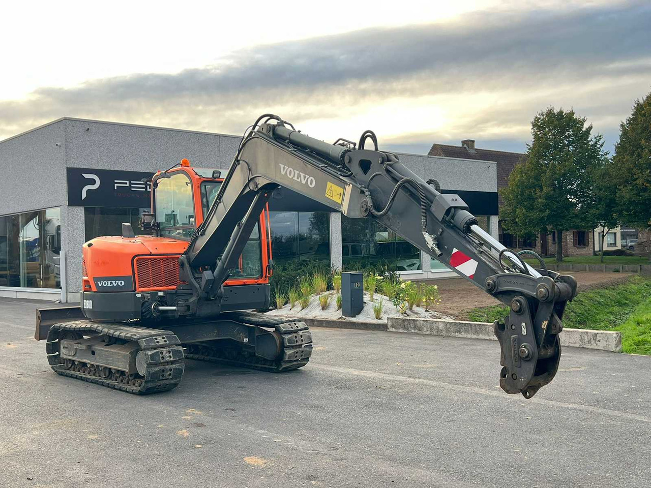 Volvo Excavator ECR88D - Ekskavator perayap: gambar 1 Volvo Excavator ECR88D - Ekskavator perayap: gambar 1
