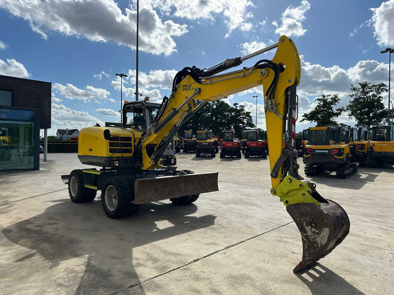 WACKER NEUSON - 2019 - EW100 - WHEELED EXCAVATOR - Ekskavator roda: gambar 3 WACKER NEUSON - 2019 - EW100 - WHEELED EXCAVATOR - Ekskavator roda: gambar 3