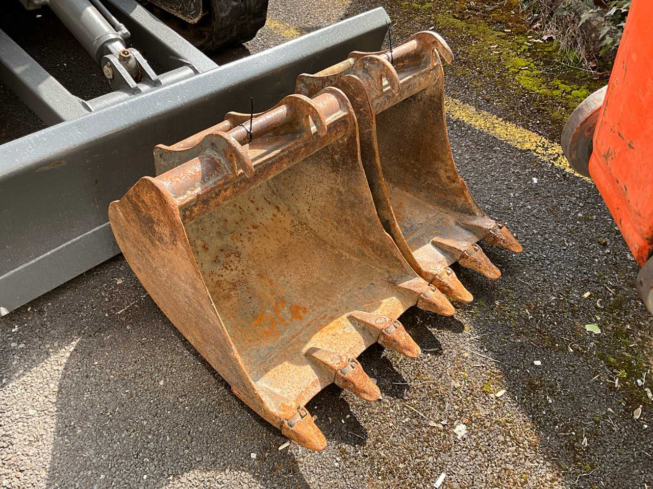 Ekskavator mini Wacker Neuson 2503 RD: gambar 25