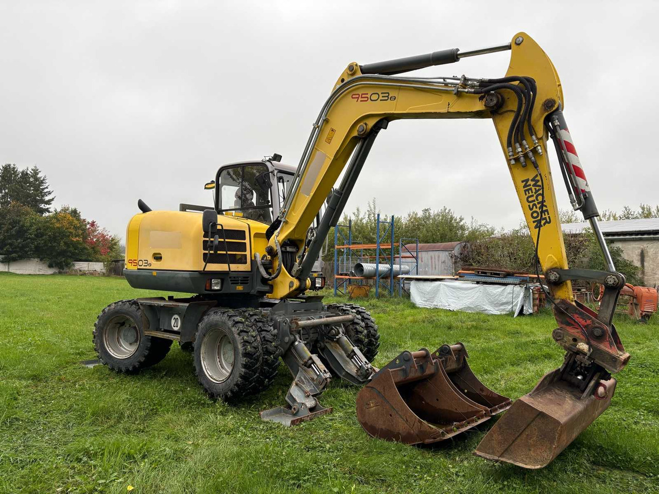 Wacker Neuson 9503-2 - Ekskavator roda: gambar 4 Wacker Neuson 9503-2 - Ekskavator roda: gambar 4