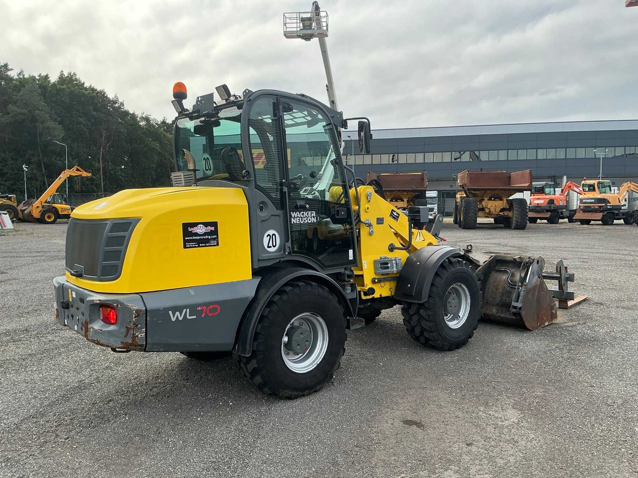 Wacker-Neuson WL70 - Wheel loader: gambar 5 Wacker-Neuson WL70 - Wheel loader: gambar 5