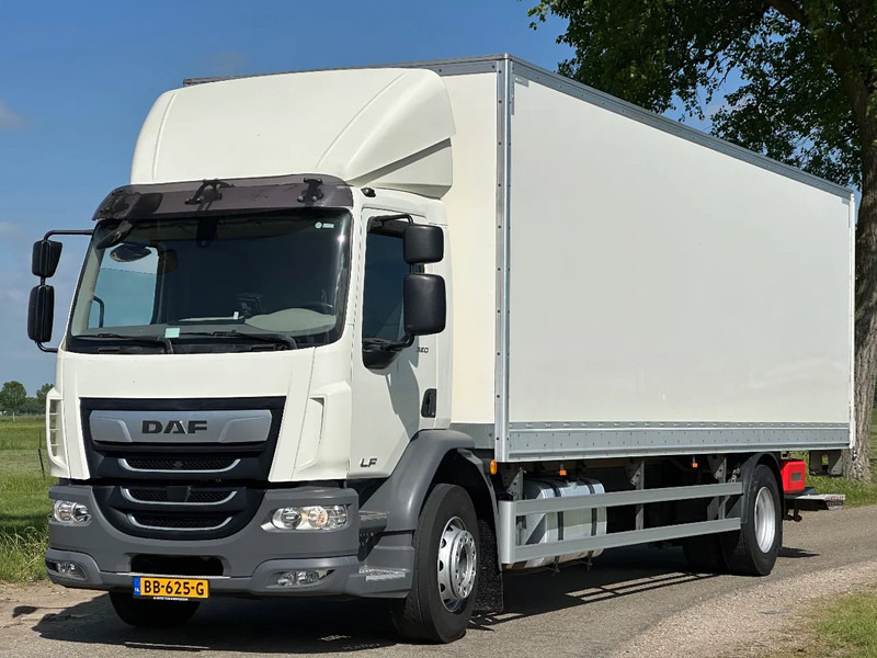 DAF CF 320 LF320.19 EURO6. 830x248x260 - Truk box: gambar 1 DAF CF 320 LF320.19 EURO6. 830x248x260 - Truk box: gambar 1
