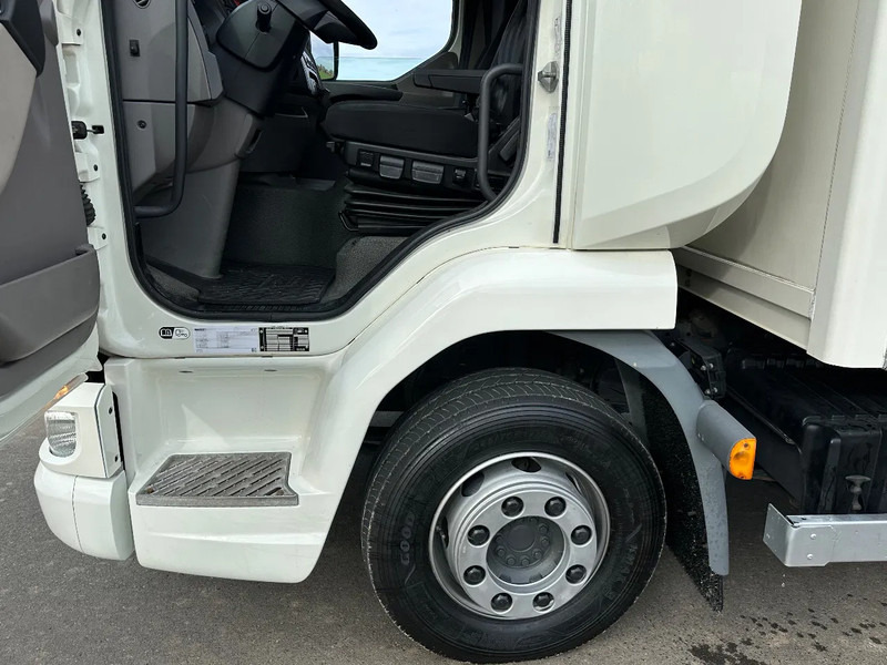DAF LF 230.12 DAF LF 230.12 LF230.12 EURO6. 2019. 650x248x240 - Truk box: gambar 5 DAF LF 230.12 DAF LF 230.12 LF230.12 EURO6. 2019. 650x248x240 - Truk box: gambar 5