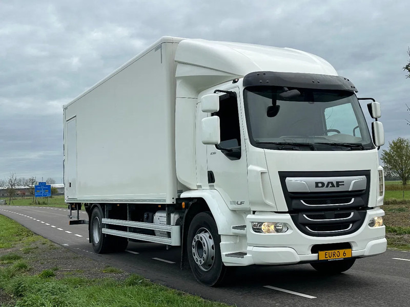 DAF LF 230 LF 230.18 EURO6. 2021.181204km. 720x249x235. 10934kg. - Truk box: gambar 2 DAF LF 230 LF 230.18 EURO6. 2021.181204km. 720x249x235. 10934kg. - Truk box: gambar 2