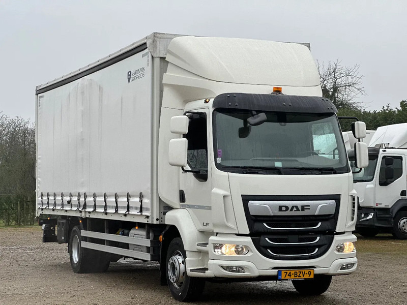 DAF LF 260 LF260.16 EURO6. 2022. - Truk dengan terpal samping: gambar 2 DAF LF 260 LF260.16 EURO6. 2022. - Truk dengan terpal samping: gambar 2