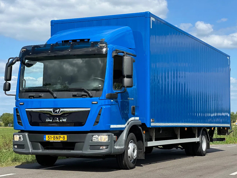 MAN TGL - Truk box: gambar 1 MAN TGL - Truk box: gambar 1