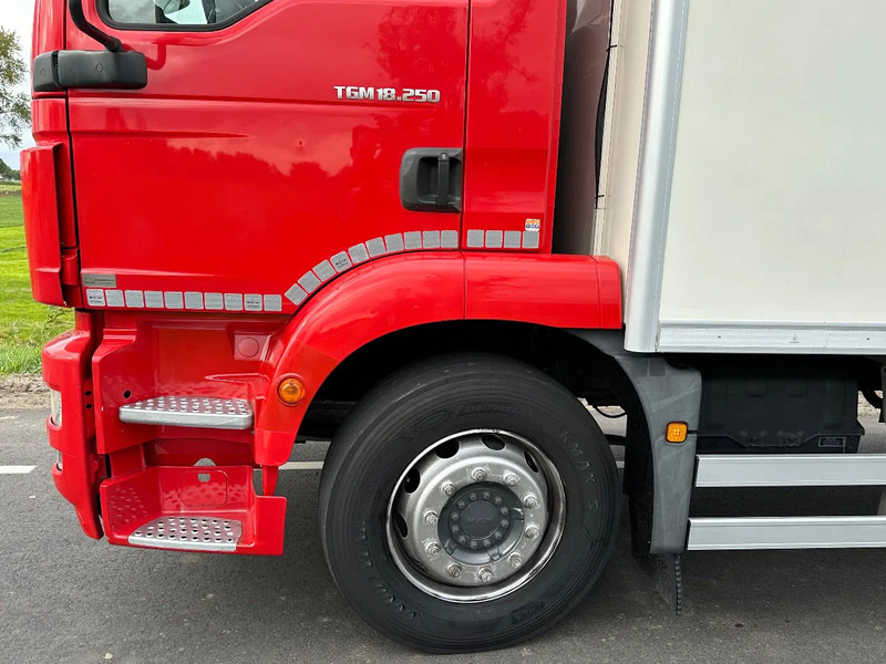 MAN TGM TGM 18.290 GEÏSOLEERDE OPBOUW - Truk box: gambar 5 MAN TGM TGM 18.290 GEÏSOLEERDE OPBOUW - Truk box: gambar 5