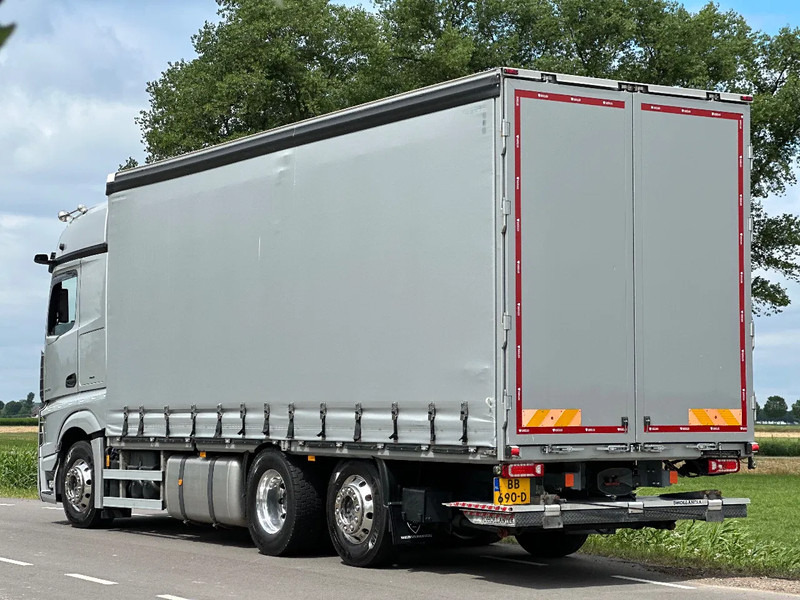 Mercedes-Benz Actros ACTROS 2545LL EURO6. 2021. Schuifzeil Bakwagen met Laadklep. - Truk dengan terpal samping: gambar 3 Mercedes-Benz Actros ACTROS 2545LL EURO6. 2021. Schuifzeil Bakwagen met Laadklep. - Truk dengan terpal samping: gambar 3