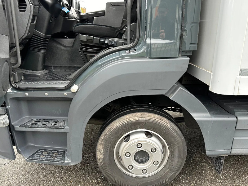 Mercedes-Benz Atego ATEGO1224L EURO6. 2020. 735x249x260 - Truk box: gambar 5 Mercedes-Benz Atego ATEGO1224L EURO6. 2020. 735x249x260 - Truk box: gambar 5