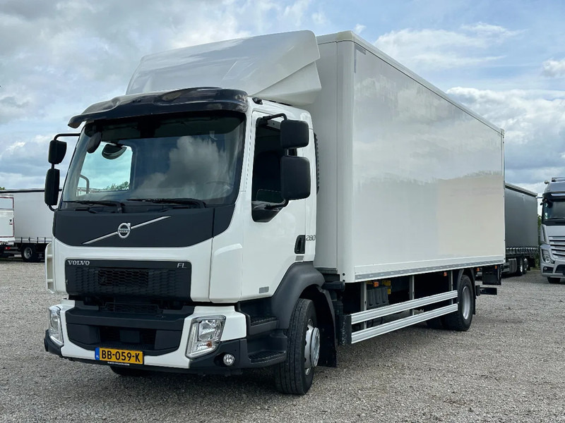 Volvo FL FL280.16 EURO6. 2022. 92747km. - Truk box: gambar 1 Volvo FL FL280.16 EURO6. 2022. 92747km. - Truk box: gambar 1