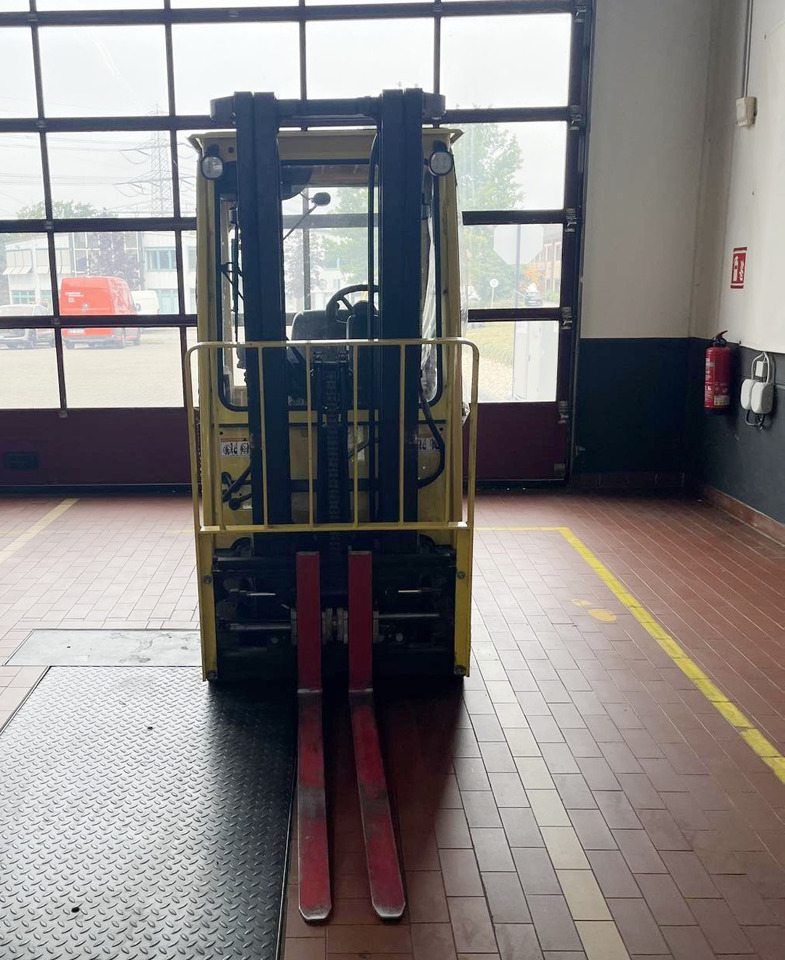 Hyster A.1.3XNT - Forklift listrik: gambar 4 Hyster A.1.3XNT - Forklift listrik: gambar 4