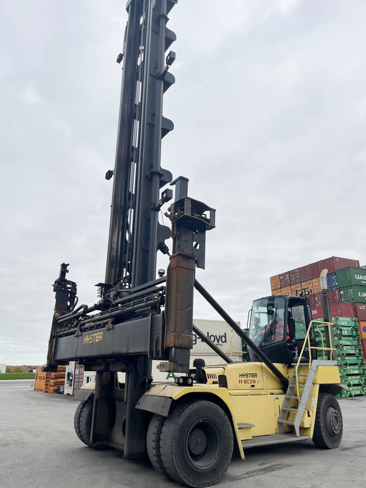 Hyster H11XM-ECD9 - Penanganan kontainer: gambar 1 Hyster H11XM-ECD9 - Penanganan kontainer: gambar 1