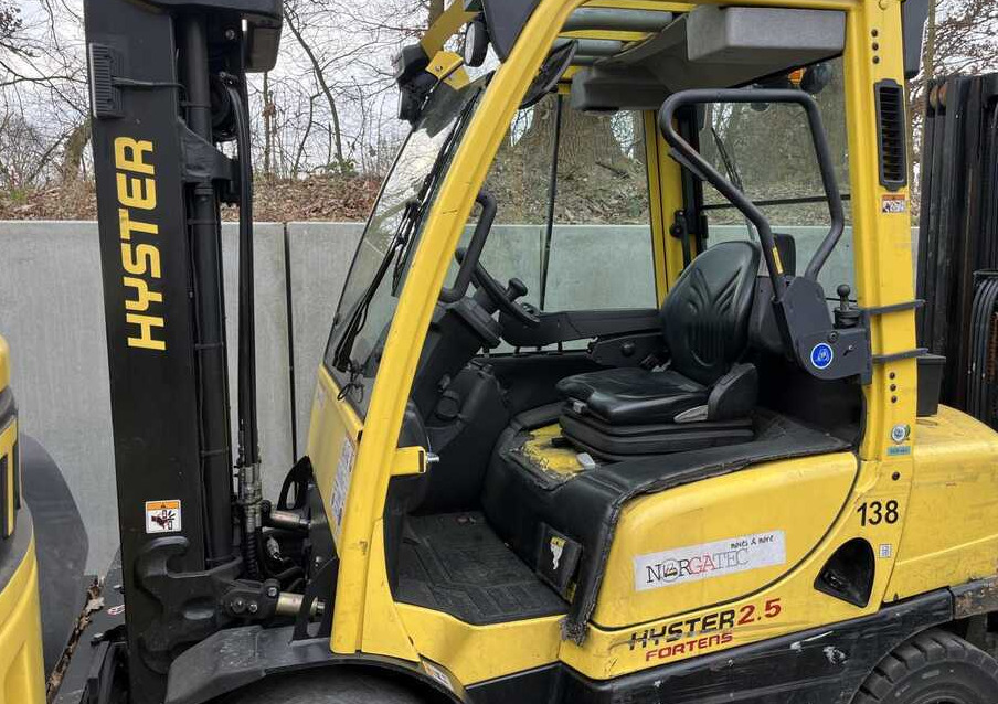 Hyster H2.5FT - Forklift diesel: gambar 2 Hyster H2.5FT - Forklift diesel: gambar 2