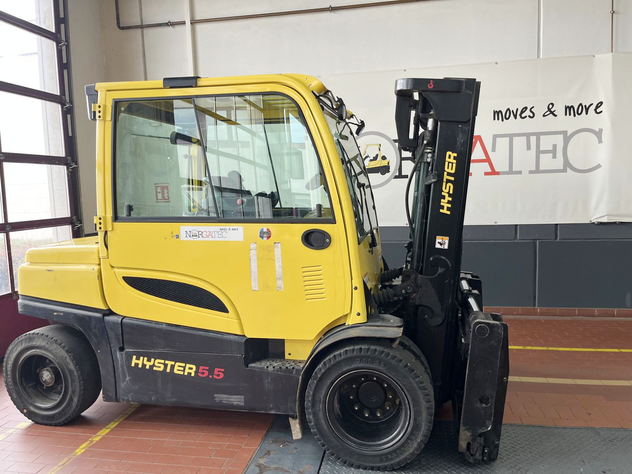 Hyster J5.5XN6 Advance - Forklift listrik: gambar 3 Hyster J5.5XN6 Advance - Forklift listrik: gambar 3