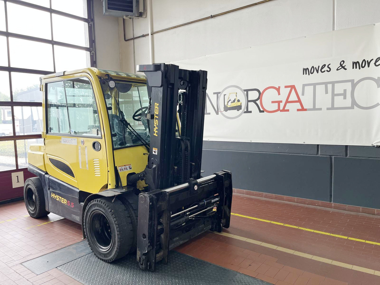 Hyster J5.5XN6 Advance - Forklift listrik: gambar 2 Hyster J5.5XN6 Advance - Forklift listrik: gambar 2