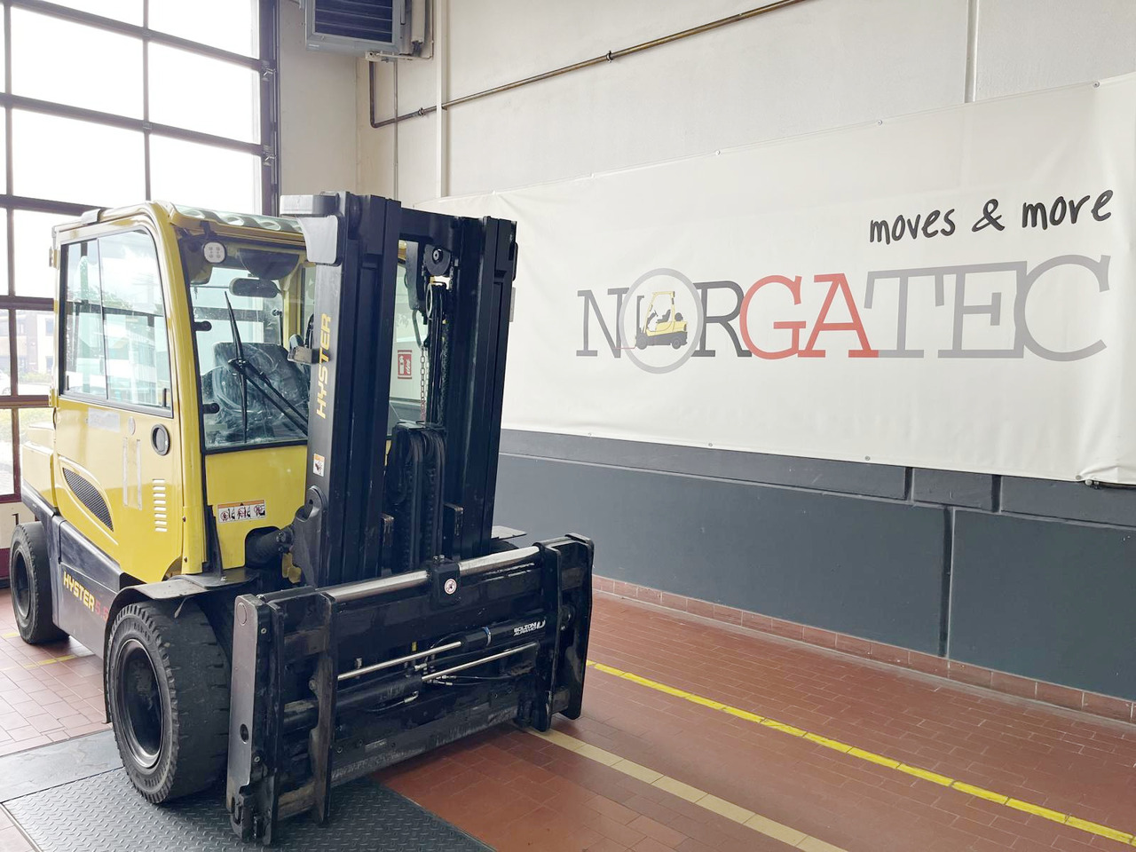 Hyster J5.5XN6 Advance - Forklift listrik: gambar 1 Hyster J5.5XN6 Advance - Forklift listrik: gambar 1