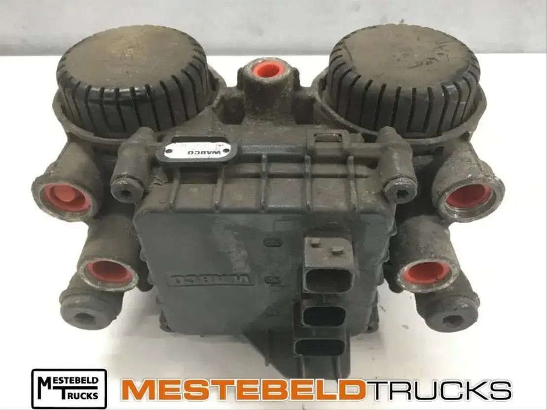 DAF Achterasmodulator EBS3 LF210 - Bagian Rem untuk Truk: gambar 1 DAF Achterasmodulator EBS3 LF210 - Bagian Rem untuk Truk: gambar 1