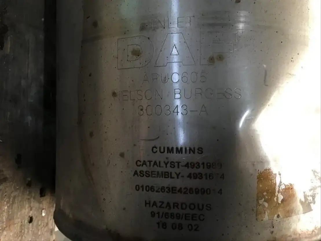 DAF CF 65 Uitlaatdemper katalysator - Sistem pembuangan untuk Truk: gambar 2 DAF CF 65 Uitlaatdemper katalysator - Sistem pembuangan untuk Truk: gambar 2