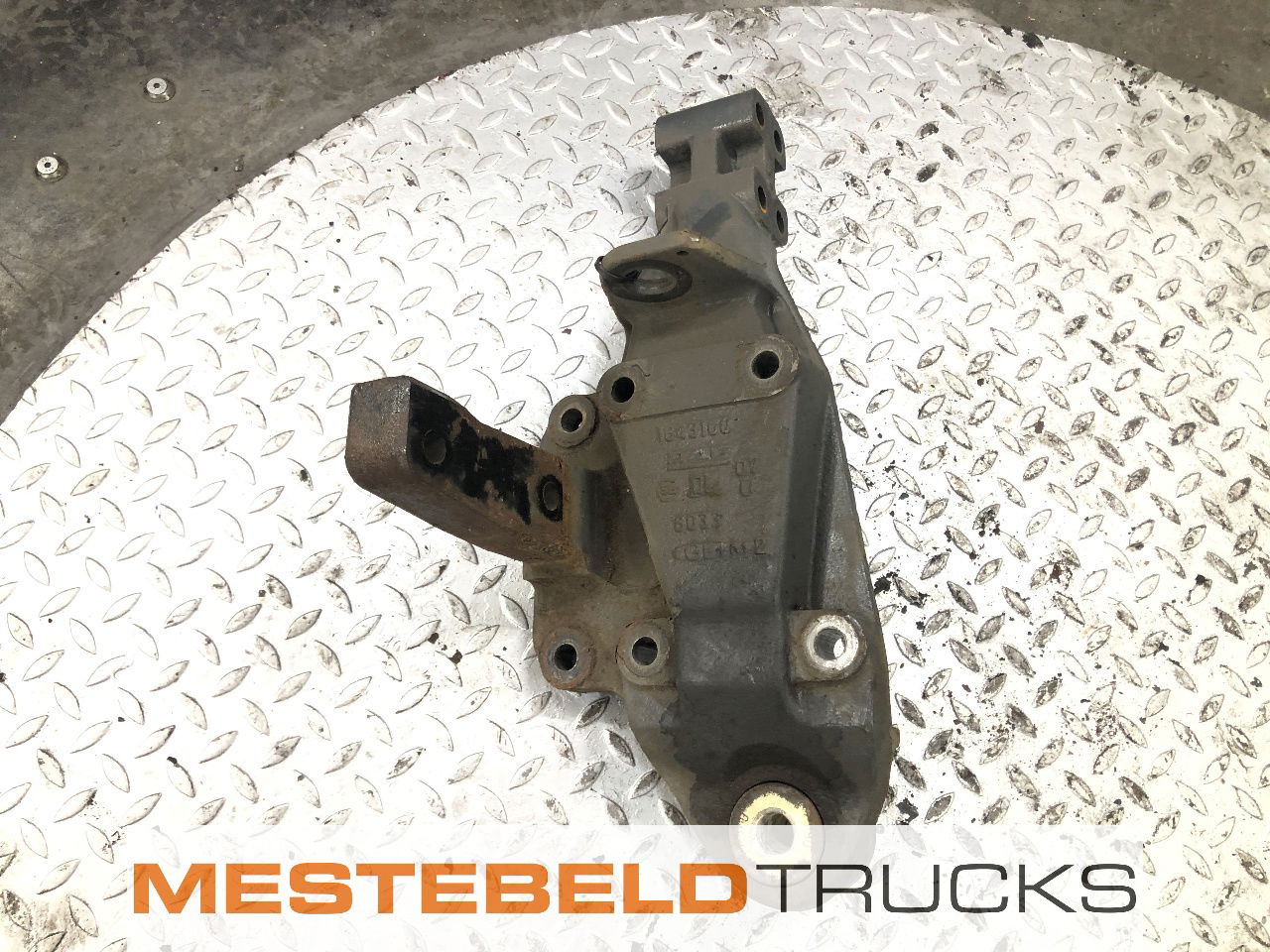 DAF Cabinesteun links - Bingkai/ Sasis untuk Truk: gambar 1 DAF Cabinesteun links - Bingkai/ Sasis untuk Truk: gambar 1