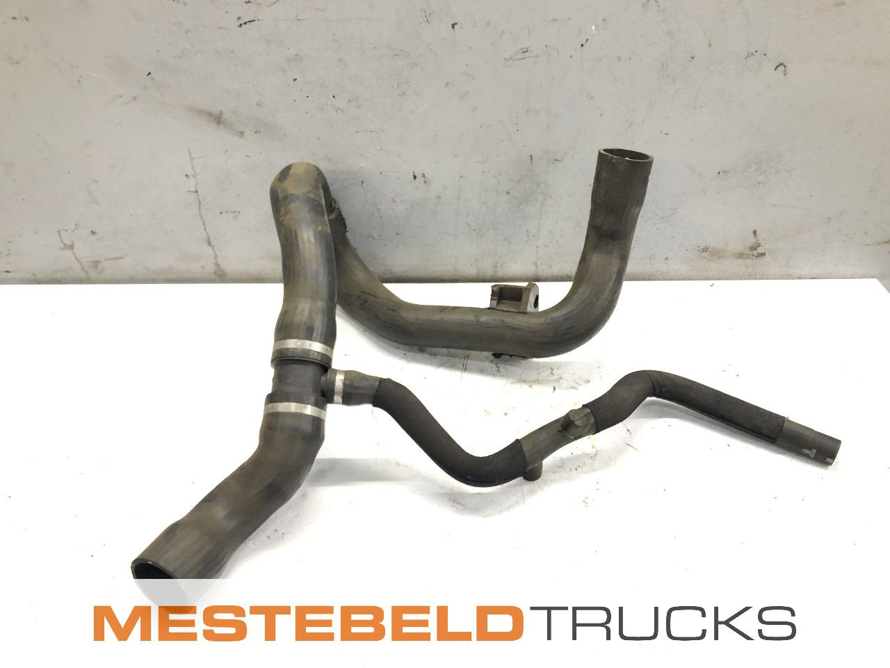 DAF Leiding afvoer radiateur koelvloeistof - Sistem pendingin untuk Truk: gambar 1 DAF Leiding afvoer radiateur koelvloeistof - Sistem pendingin untuk Truk: gambar 1